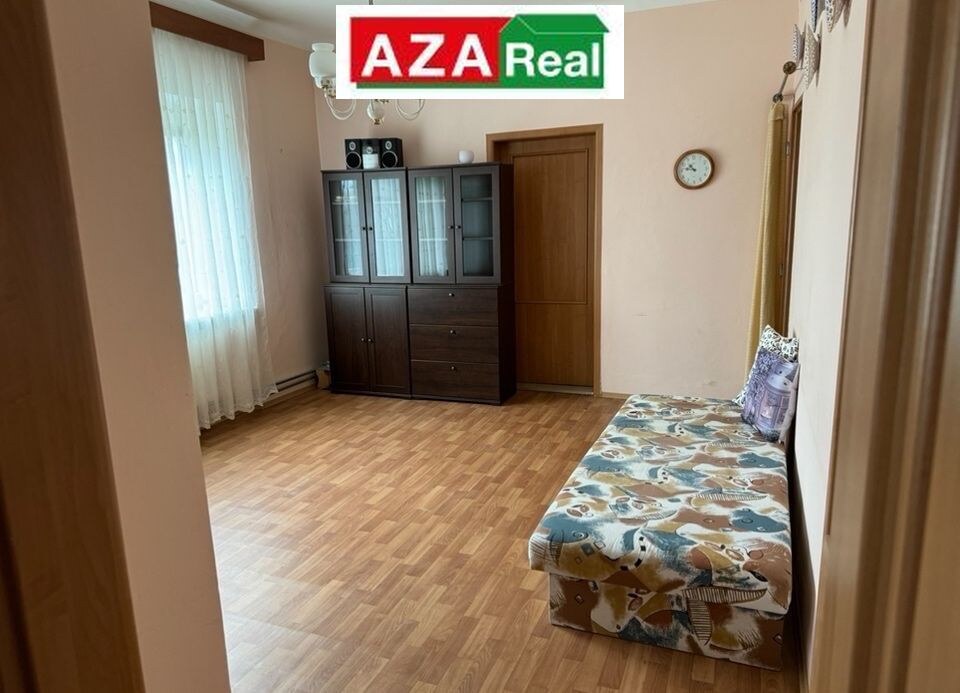 KÚPTE SI RODINNÝ DOM S PRIESTRANNÝM STAV.POZEMKOM — foto 8