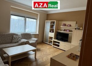 KÚPTE SI RODINNÝ DOM S PRIESTRANNÝM STAV.POZEMKOM — foto 1