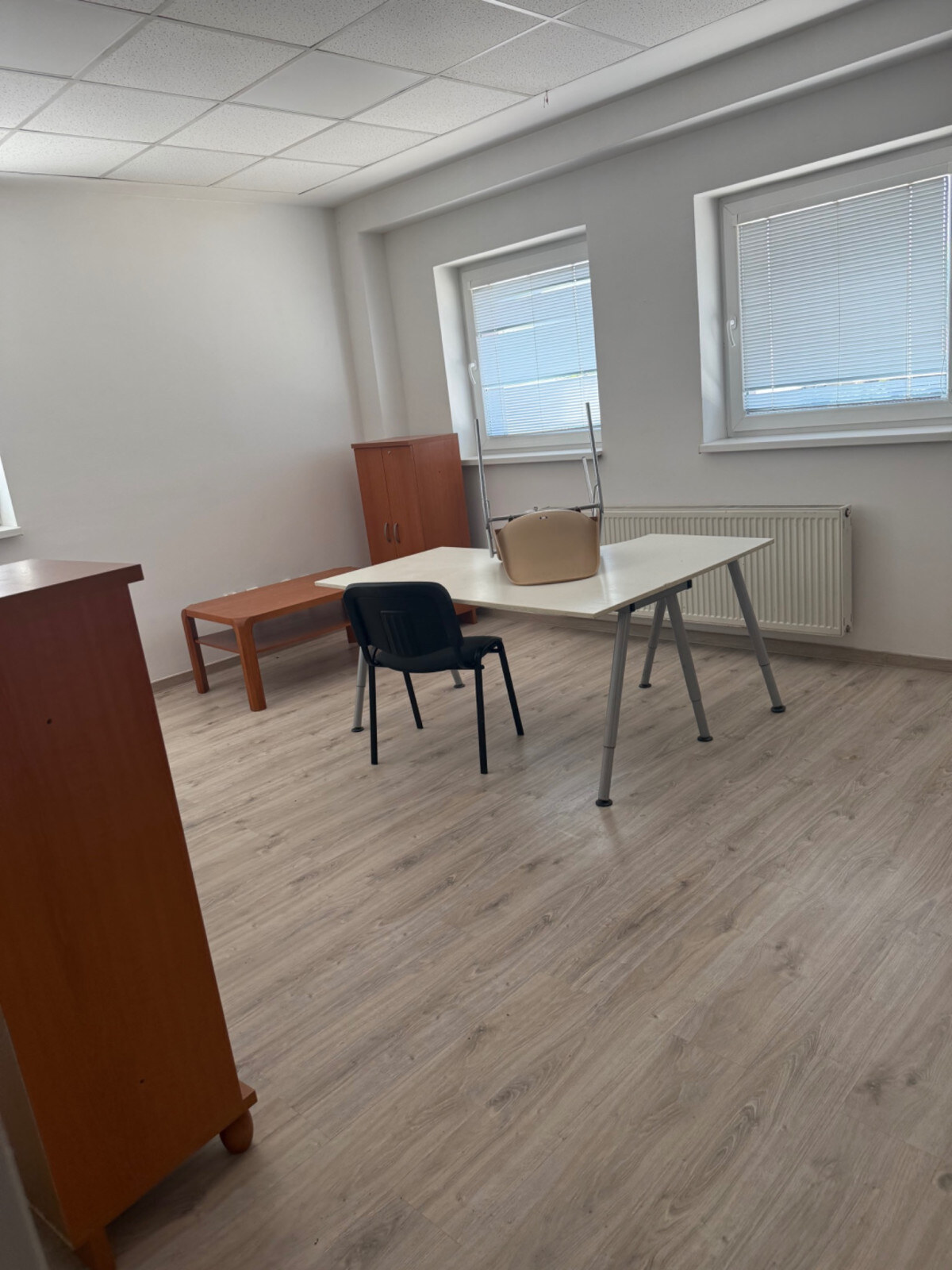 PRENÁJOM MODERNÝCH KANCELÁRSKYCH PRIESTOROV V NITRE — foto 6