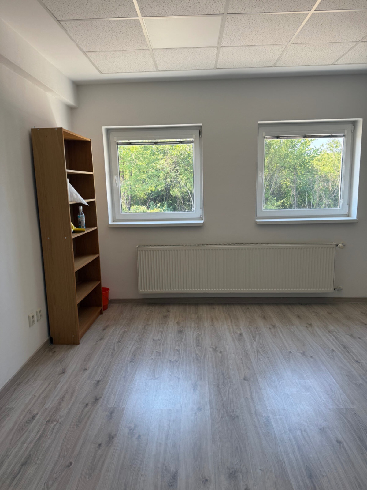 PRENÁJOM MODERNÝCH KANCELÁRSKYCH PRIESTOROV V NITRE — foto 7