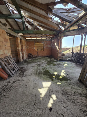 Hrubá stavba 5izbového rodinného domu + pozemok 606m2 — foto 10