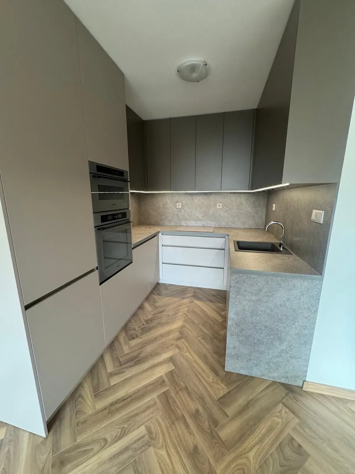 NOVOSTAVBA V SRDCI NITRY 2-IZBOVÝ BYT 55 m² + GARÁŽ — foto 14
