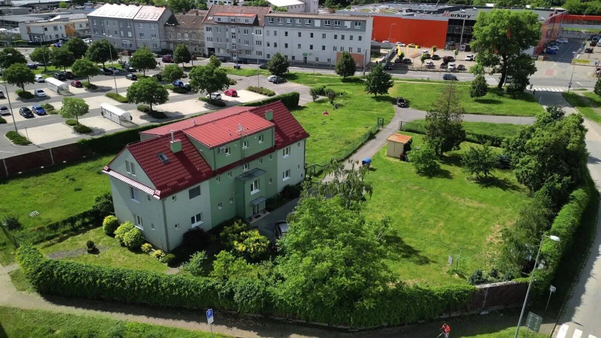 3 izbovy byt,100 m2,pivnica,súkromné parkovanie,predzáhradka — foto 11