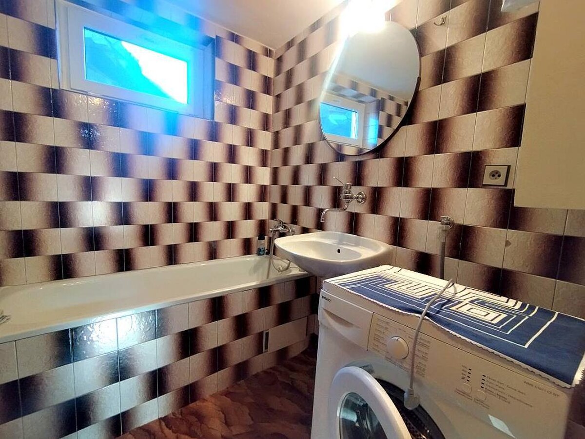 Výnimočná usadlosť s rodinným domom  a štýlovými hospodárskymi stavbami v Košarovciach — foto 11