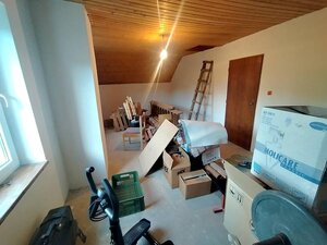 Výnimočná usadlosť s rodinným domom  a štýlovými hospodárskymi stavbami v Košarovciach — foto 18