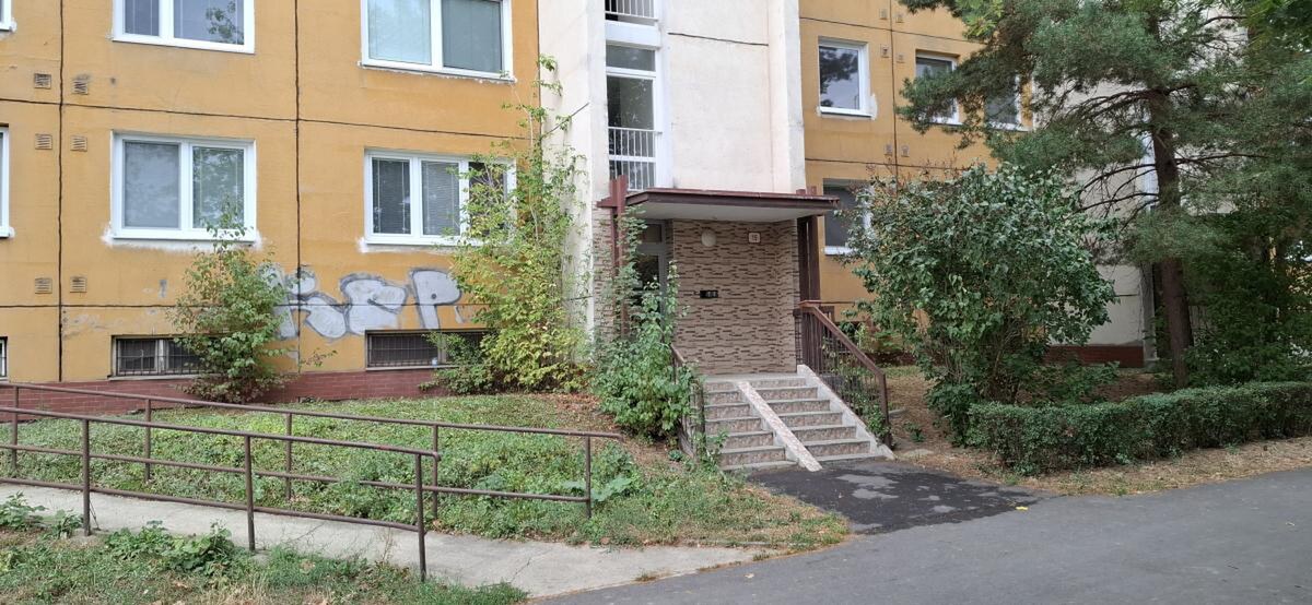 KOMPLETNE ZREKONŠTRUOVANÝ 3-IZBOVÝ BYT - Ťahanovce — foto 13
