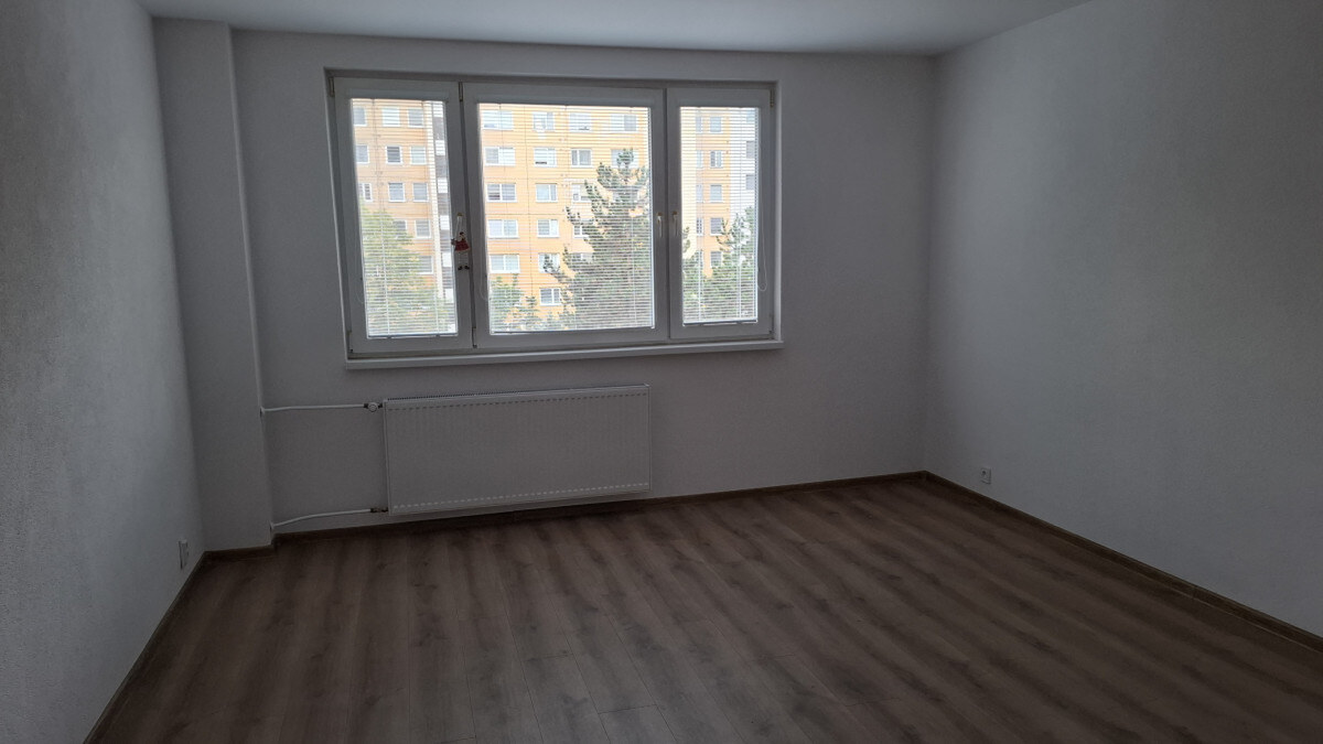 KOMPLETNE ZREKONŠTRUOVANÝ 3-IZBOVÝ BYT - Ťahanovce — foto 4