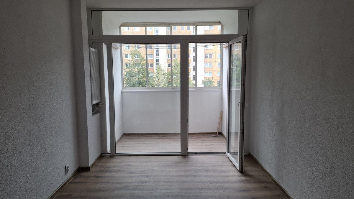 KOMPLETNE ZREKONŠTRUOVANÝ 3-IZBOVÝ BYT - Ťahanovce — foto 7