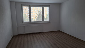 KOMPLETNE ZREKONŠTRUOVANÝ 3-IZBOVÝ BYT - Ťahanovce — foto 4