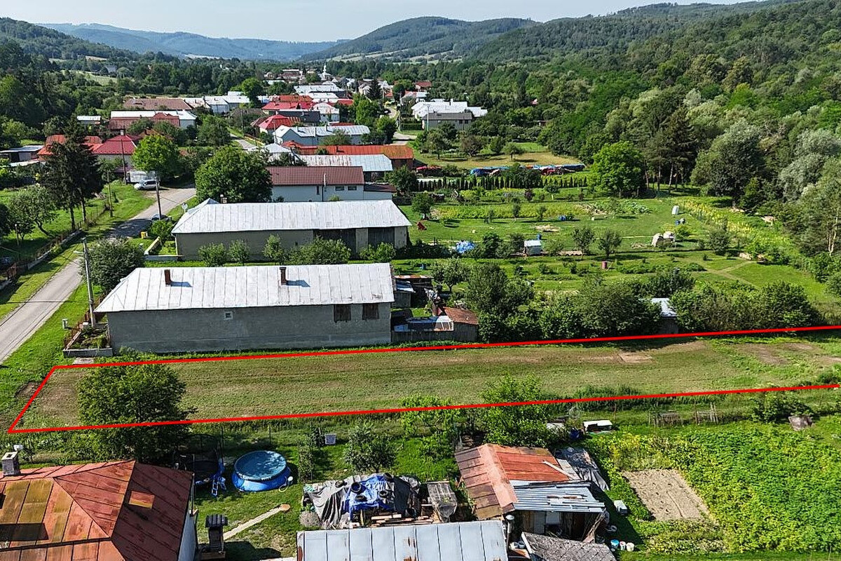 Stavebný pozemok s jedinečným bonusom na záver — foto 2