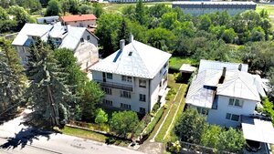 Rodinný dom v Snine na predaj - na bývanie i podnikanie. — foto 1