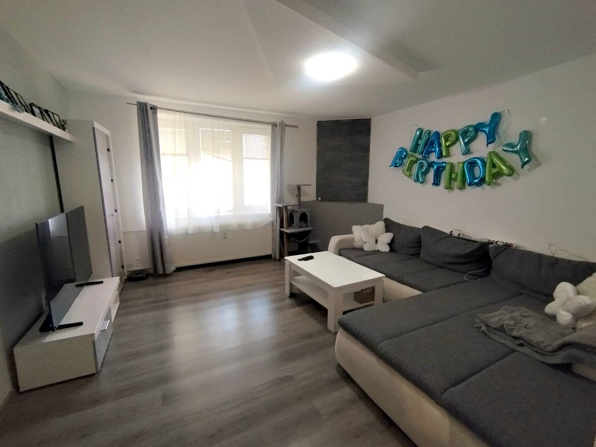 PREDANÝ, Na predaj 2-iz. (64 m2) byt v centre Humenného — foto 2