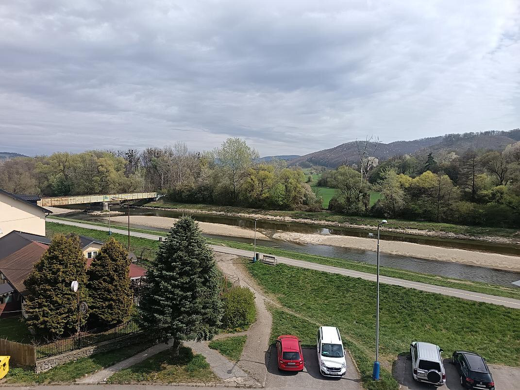 Predané - Svetlá garsónka s výhľadom na Laborec a bezbariérovým prístupom (27 m2) — foto 2