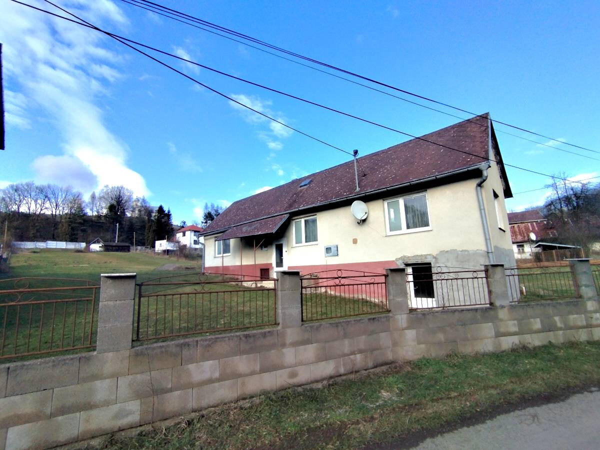 Rodinný dom s 3000 m² pozemkom – Pčoliné — foto 8