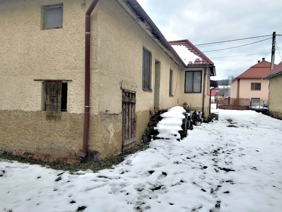 PREDANÝ, Rodinný dom - chalupa v Ubli na predaj. — foto 2