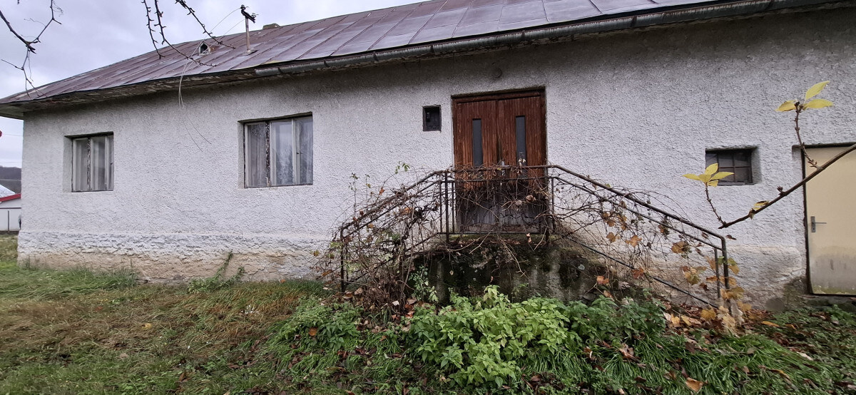 Rodinný dom / chalupa – Dlhé nad Cirochou — foto 2