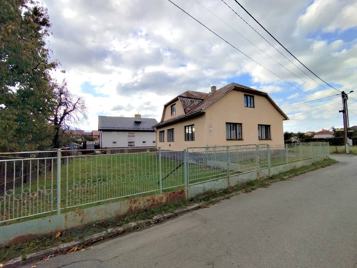 REZERVOVANÝ - Rodinný dom v Snine