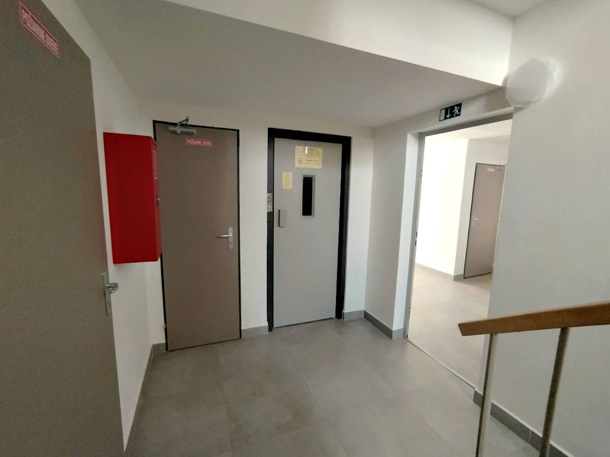 PREDANÝ 3-izbový byt po čiastočnej rekonštrukcii — foto 4