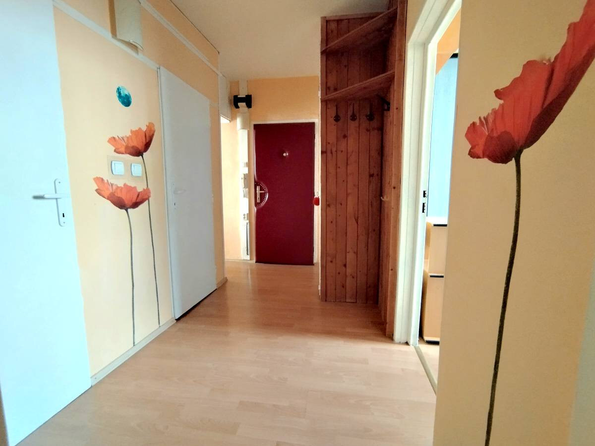 PREDANÝ 3-izbový byt po čiastočnej rekonštrukcii — foto 6