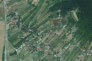 Pozemok vo vinici – ideálne miesto pre oddych v prírode — foto 3