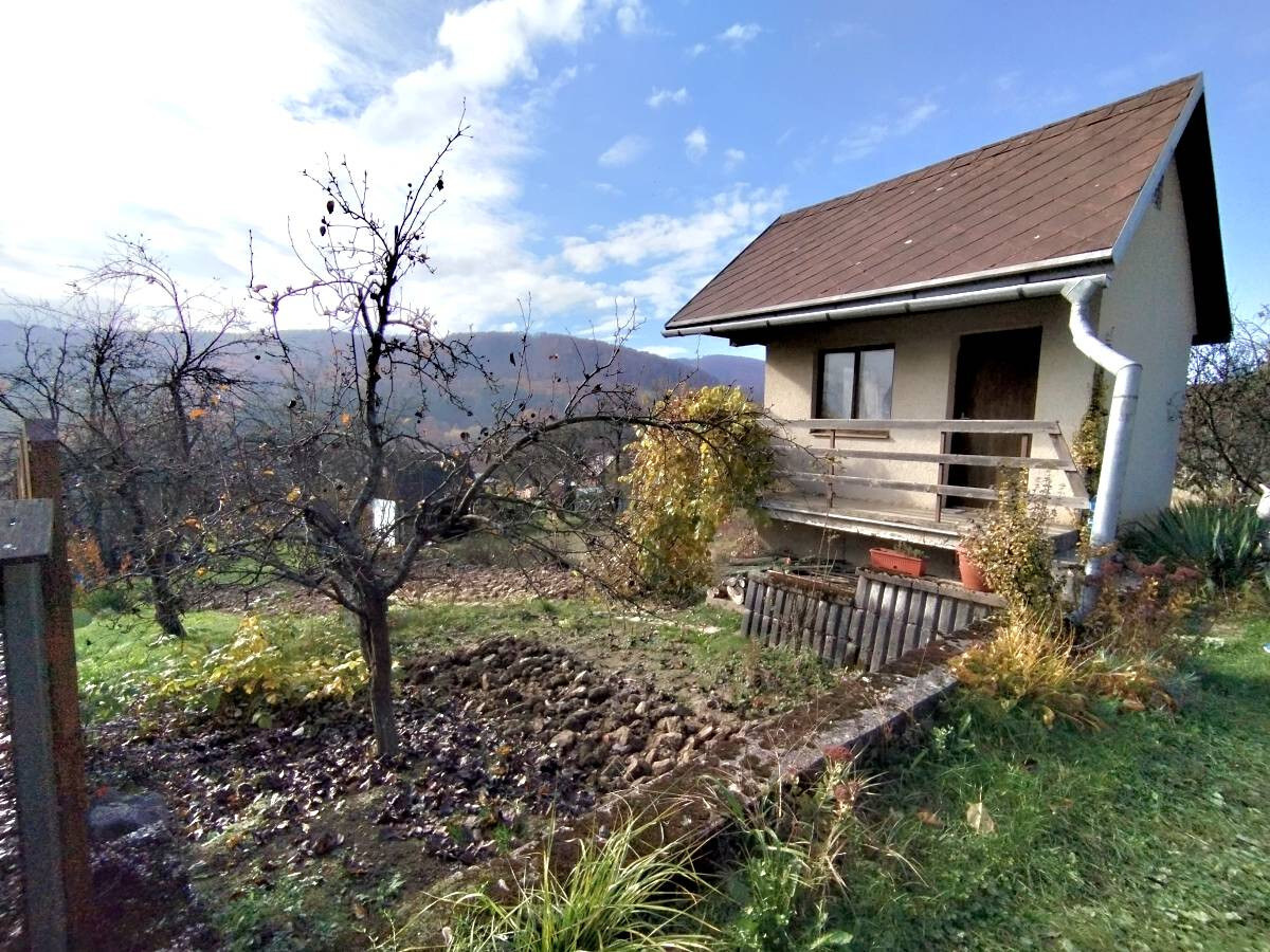 Murovaná záhradná chatka na predaj — foto 7