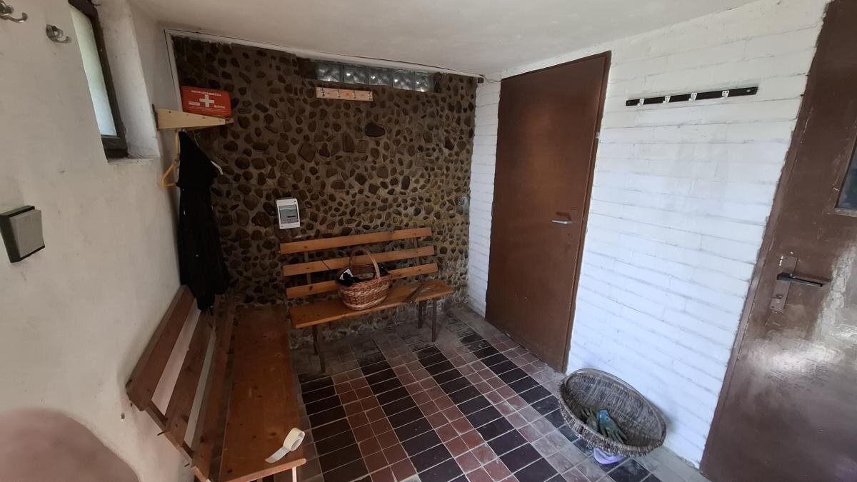 Záhradná chatka s pozemkom a elektrinou. — foto 11