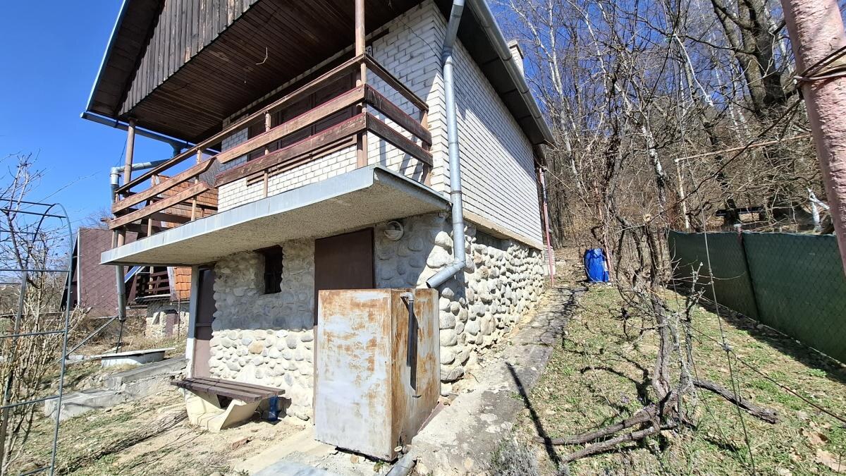 Záhradná chatka s pozemkom a elektrinou. — foto 12