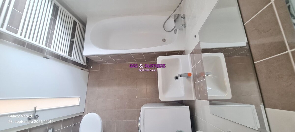 PREDÁME 2IZB. BYT ŽILINA-BÔRIK 76 M2, TERASA — foto 2