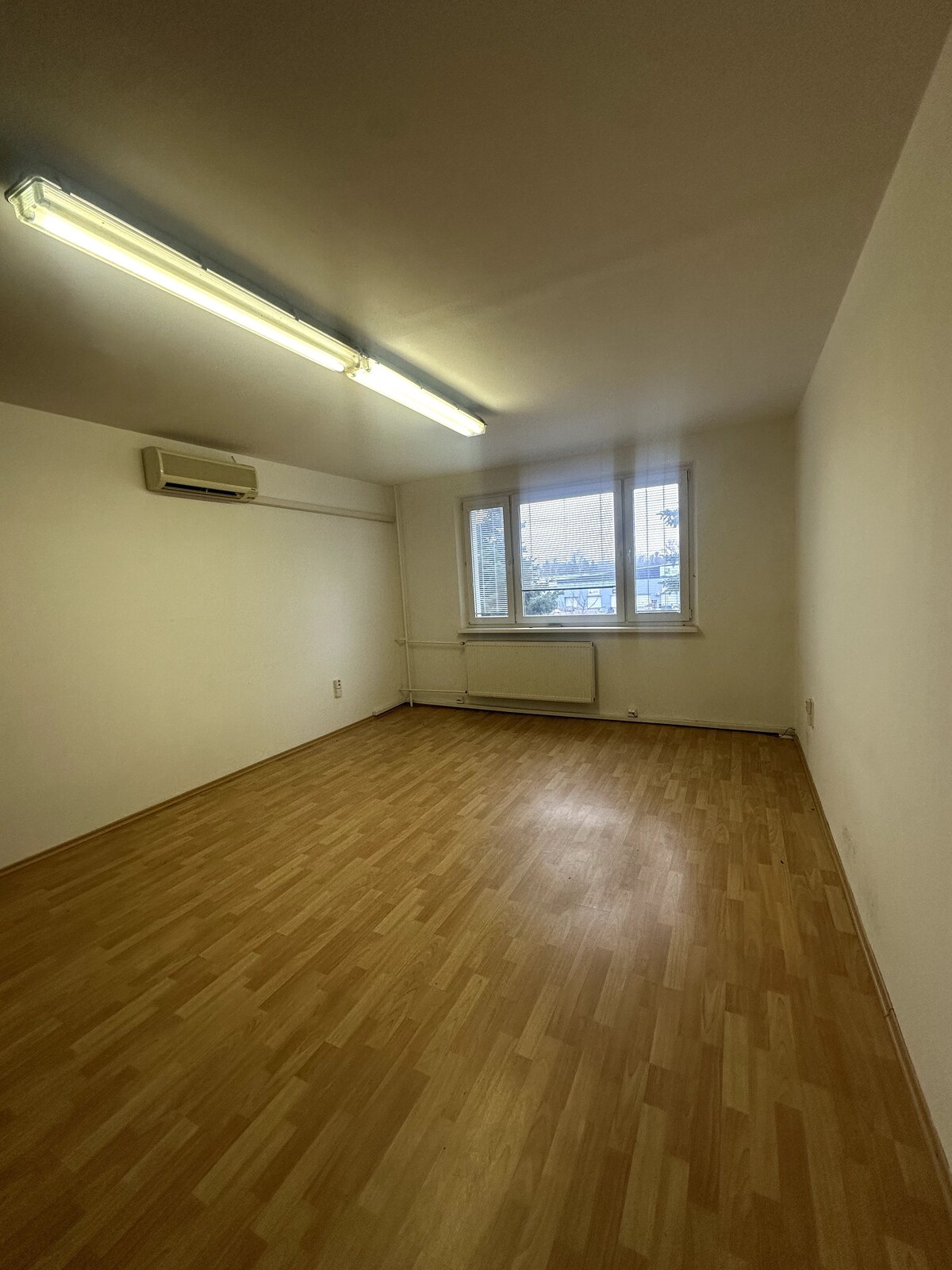 Prenájom kancelárskych priestorov FREE ZONE SIPOX, a.s, Kopčianska 92, Bratislava, Petržalka — foto 4