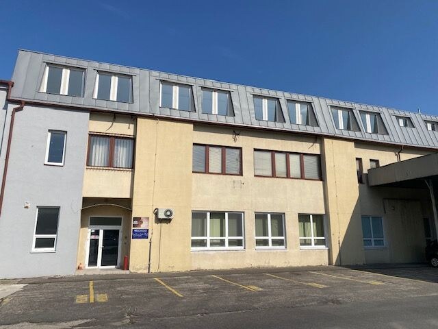 Prenájom Skladov 10m2-60m2 FREE ZONE SIPOX, a.s, Kopčianska 92, Bratislava, Petržalka — foto 2