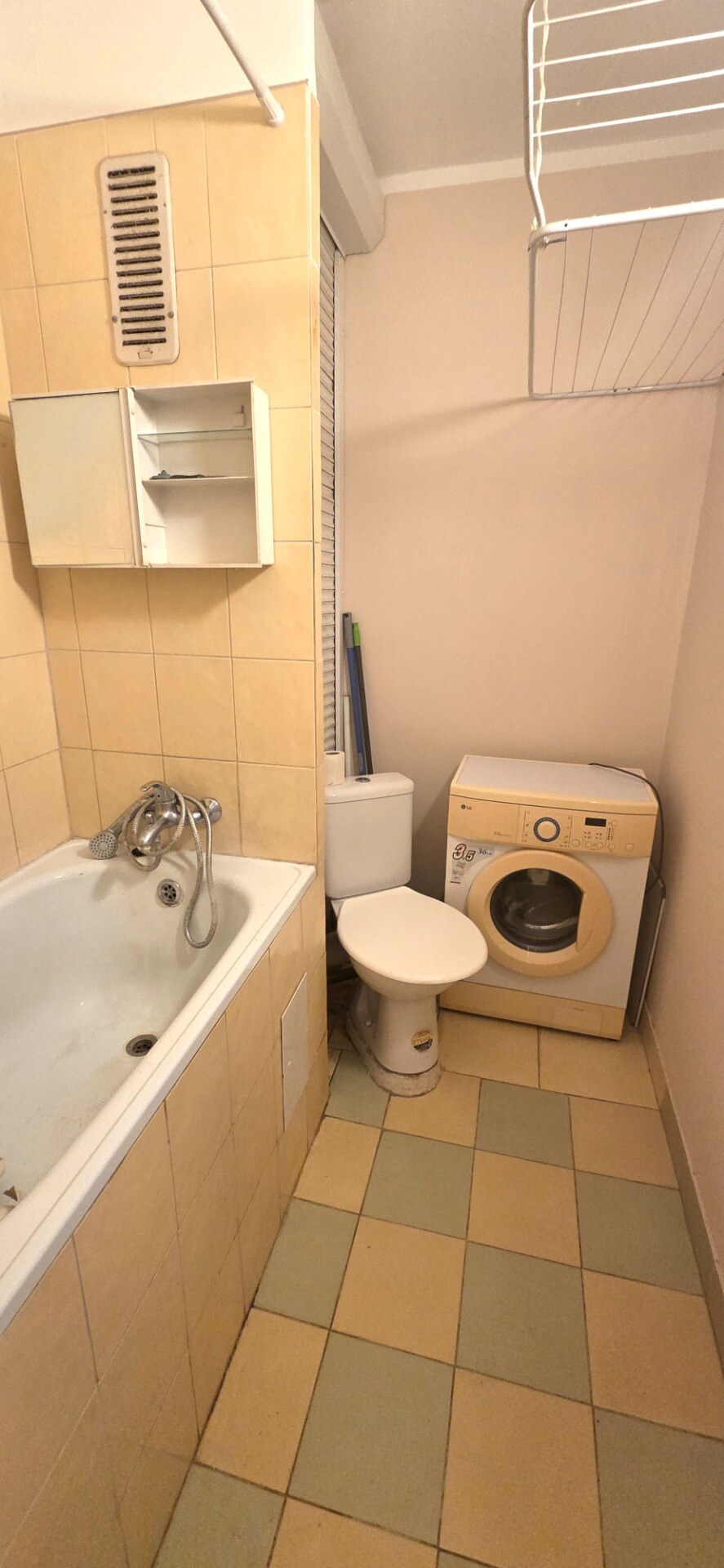 Rezervované! Exkluzívne na predaj garsonka na Prednádraží, Trnava! — foto 5
