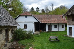 Autentická usadlosť u Dankovcov pre poľovníkov aj umelecké duše! — foto 1