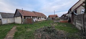Na predaj stavebný pozemok pre 2 domy v obci Šurovce! — foto 2