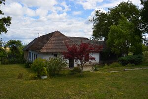 Chalúpka schúlená v okolitých ovocných sadoch! — foto 2