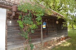 Chalúpka schúlená v okolitých ovocných sadoch! — foto 3