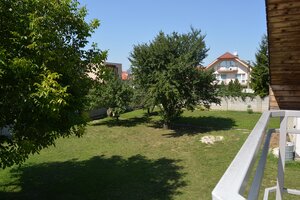 V blízkosti centra Piešťan, malý domček, garáž, pozemok pre bývanie! — foto 4