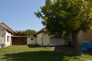 V blízkosti centra Piešťan, malý domček, garáž, pozemok pre bývanie! — foto 6