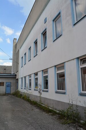Na predaj budova na komerčné využitie za cenu rodinného domu! — foto 1