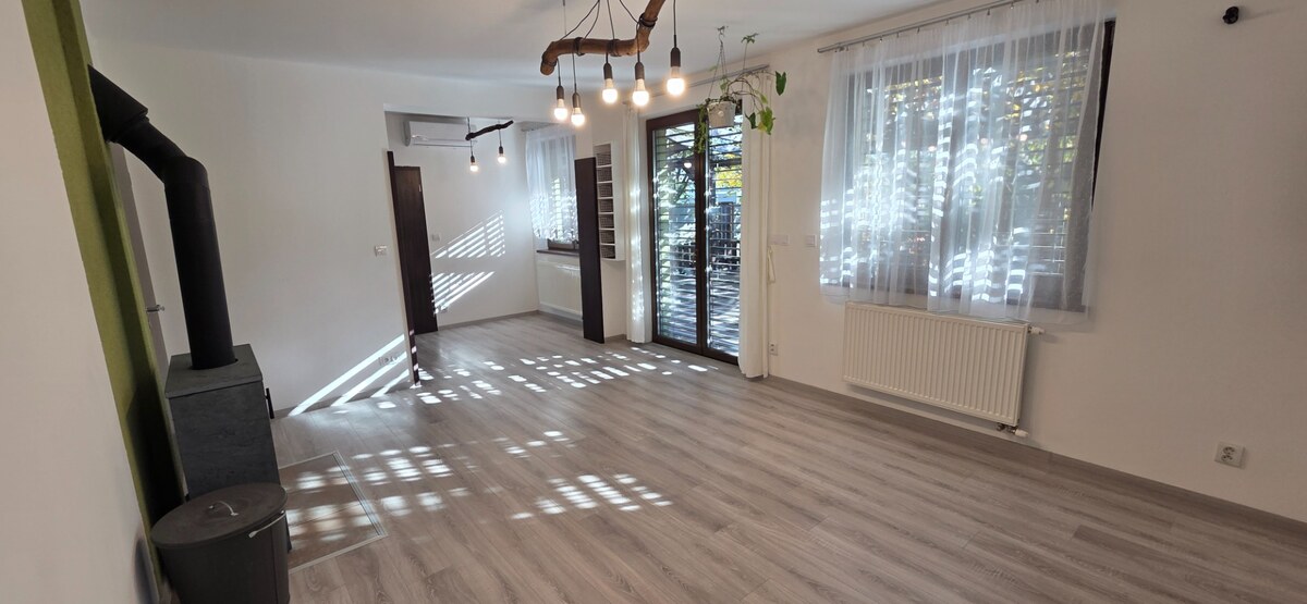 Na predaj priestranný 6,5-izbový rodinný dom, kde budete chcieť žiť! — foto 5