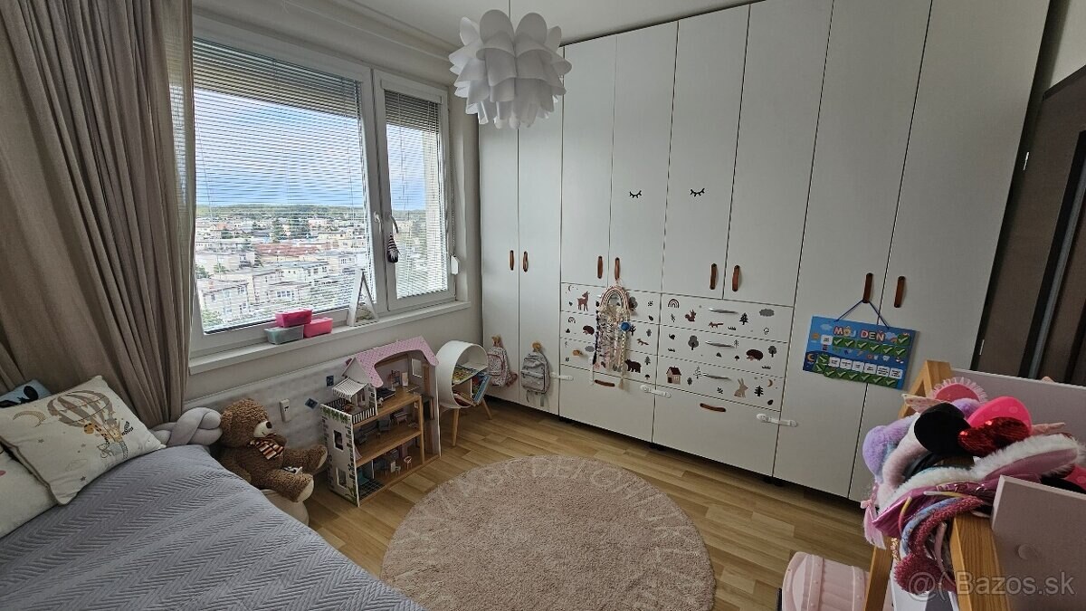 Predám 3 izbový byt s balkónom na sídlisku Juh v Nových Zámkoch — foto 9