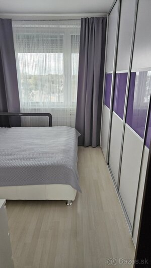 Predám 3 izbový byt s balkónom na sídlisku Juh v Nových Zámkoch — foto 6