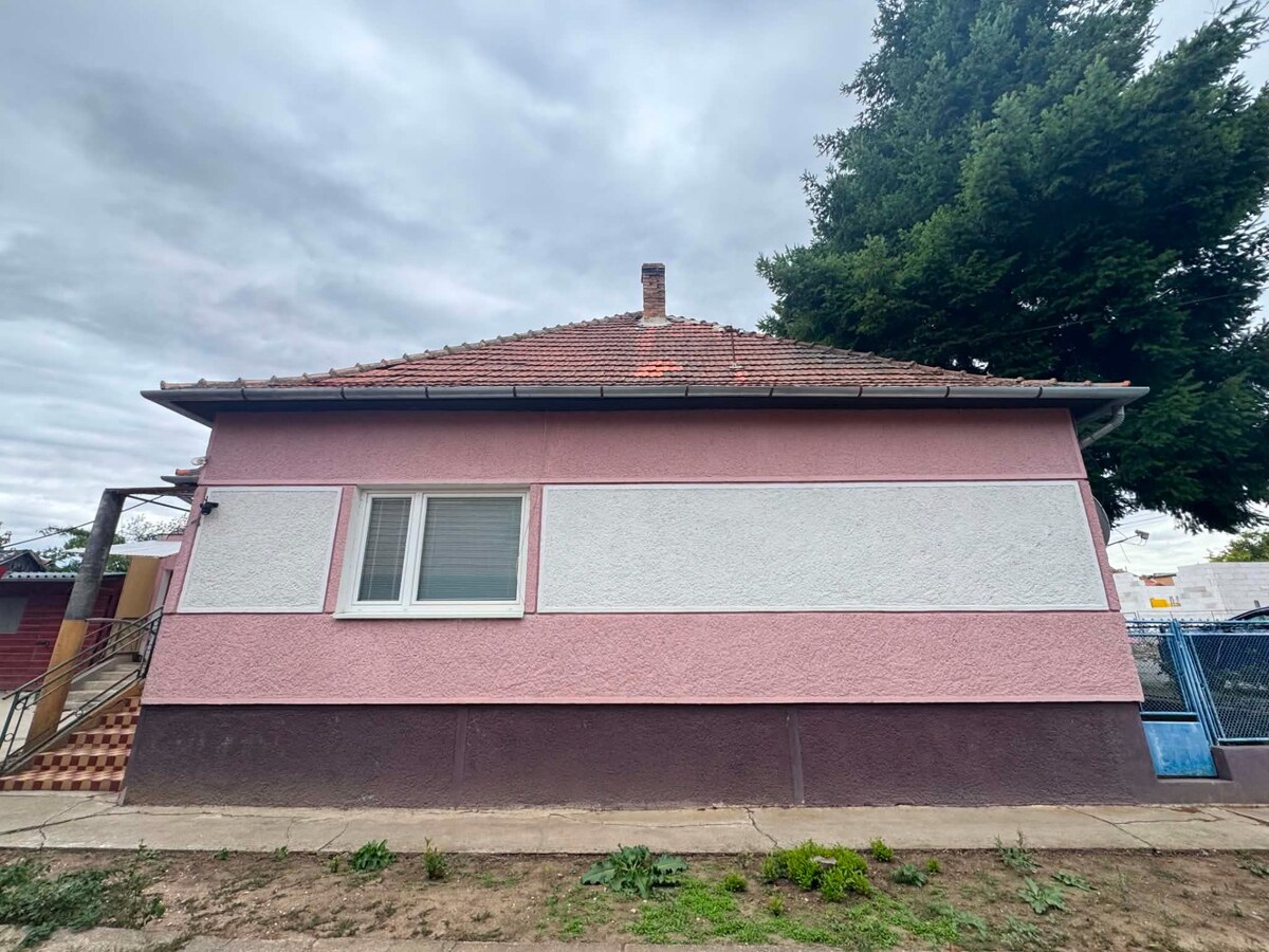 Predám rodinný dom s veľkým pozemkom v obci Černík — foto 16