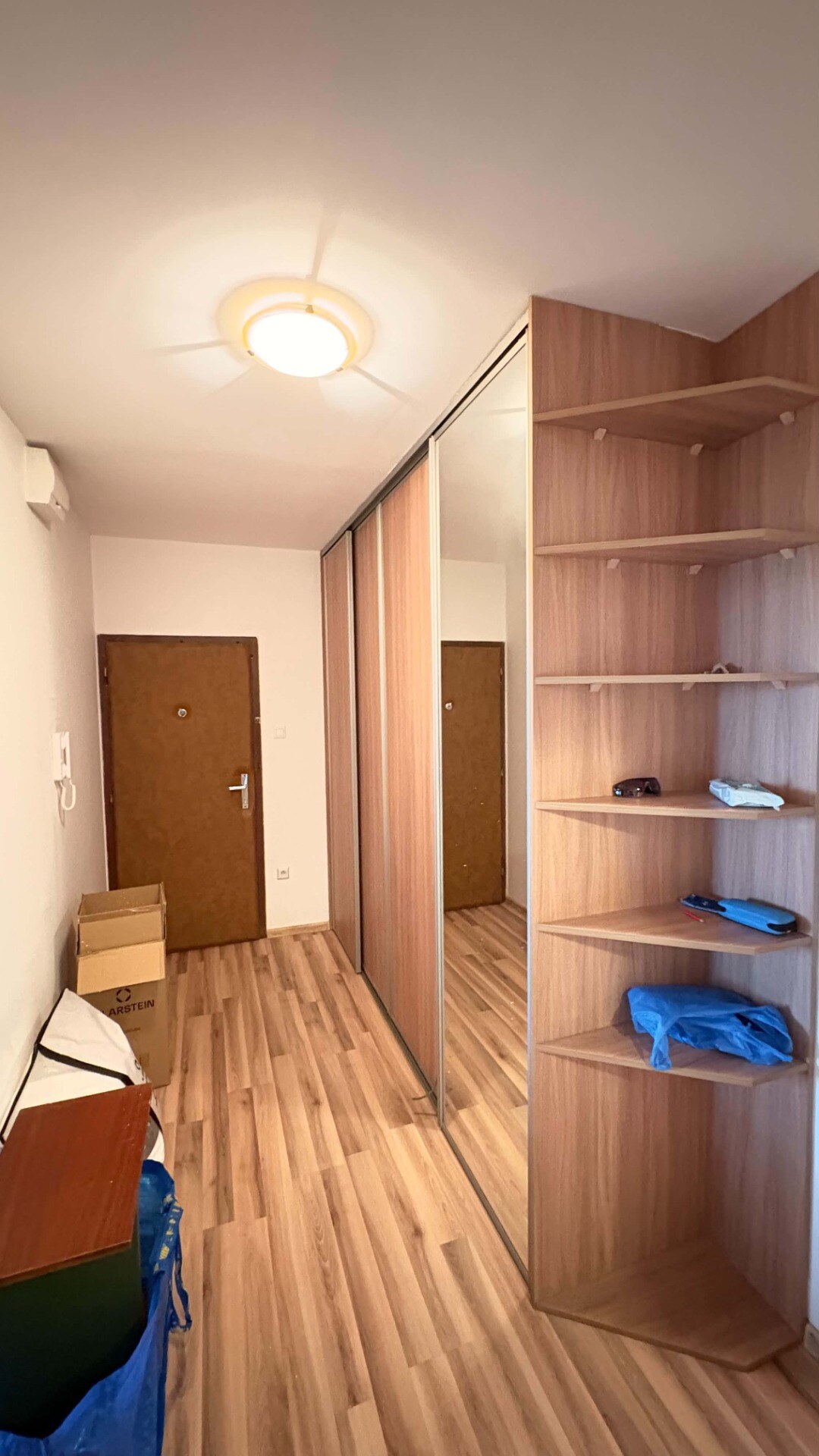 Predám 3 izbový byt s loggiou na sídlisku Juh v Nových Zámkoch — foto 8