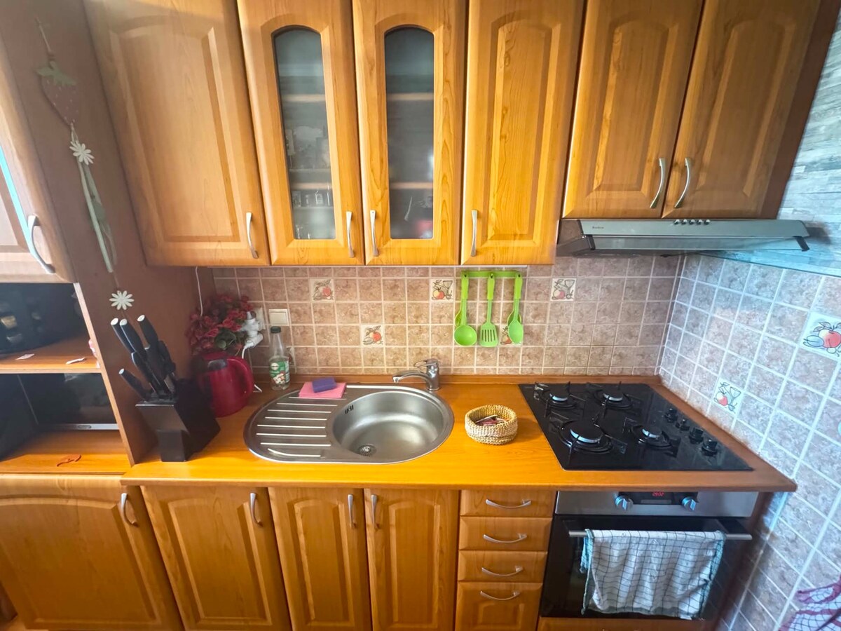 Predám 3 izbový byt s loggiou na sídlisku Juh v Nových Zámkoch — foto 3