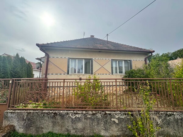 Exkluzívne! Predám rodinný dom v obci Bardoňovo