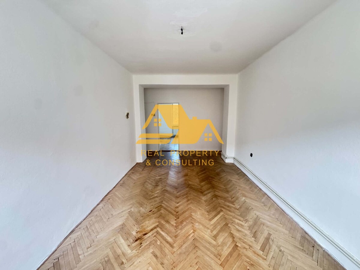 Predám 2 izbový byt s garážou v centre mesta Nové Zámky — foto 4