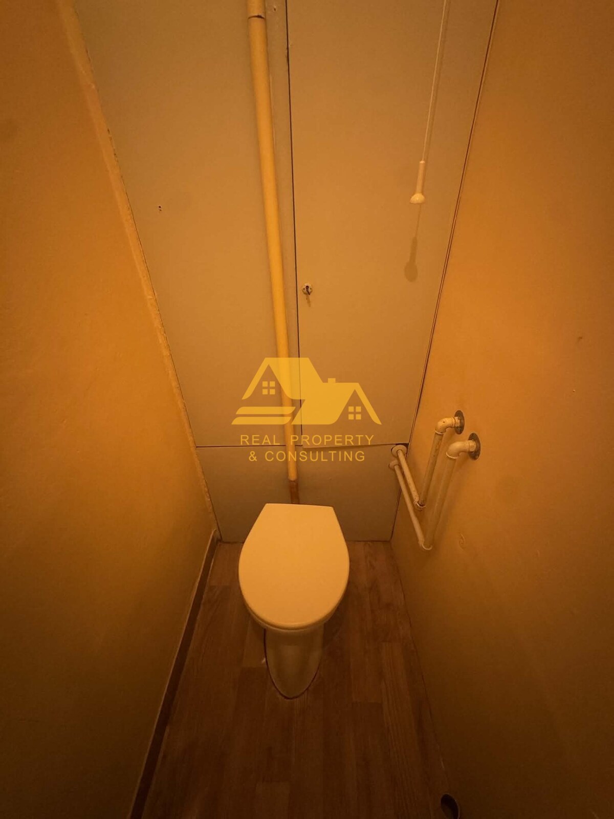 Predám 2 izbový byt s garážou v centre mesta Nové Zámky — foto 6