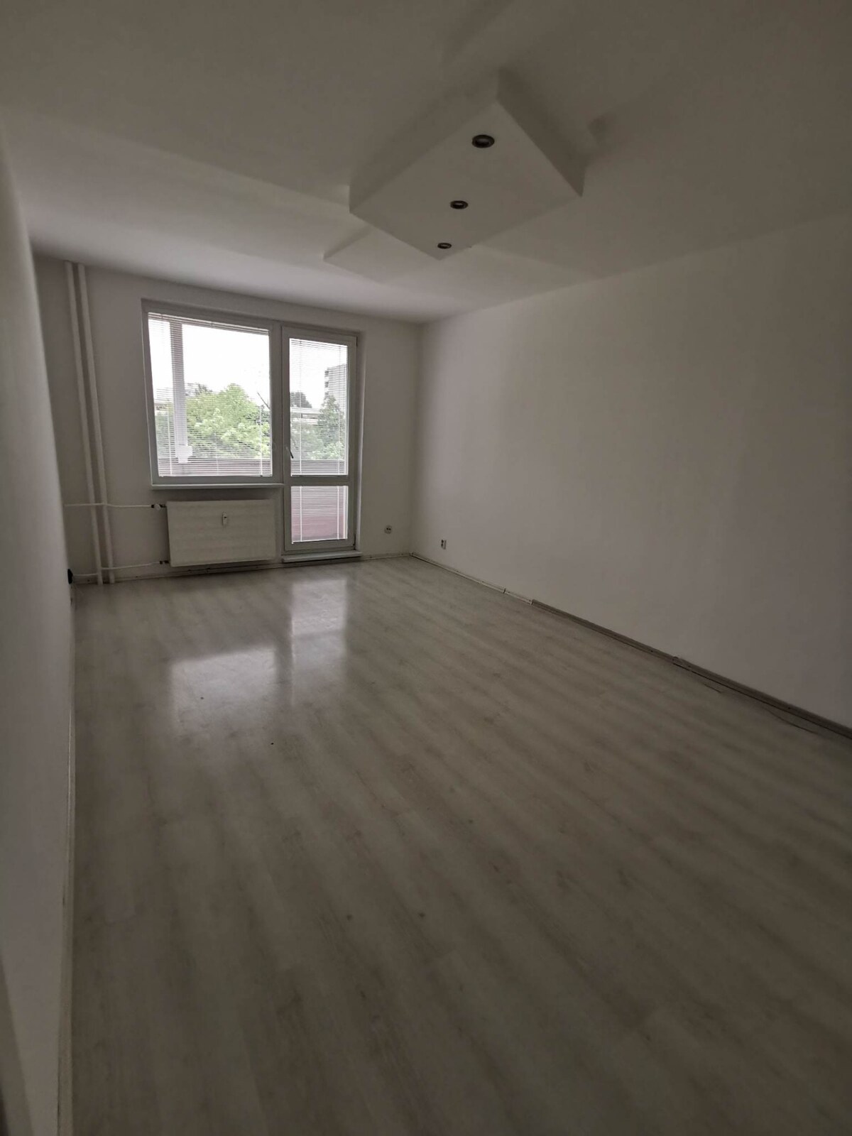 Prenajmem 2 izbový byt s balkónom v Nových Zámkoch — foto 3