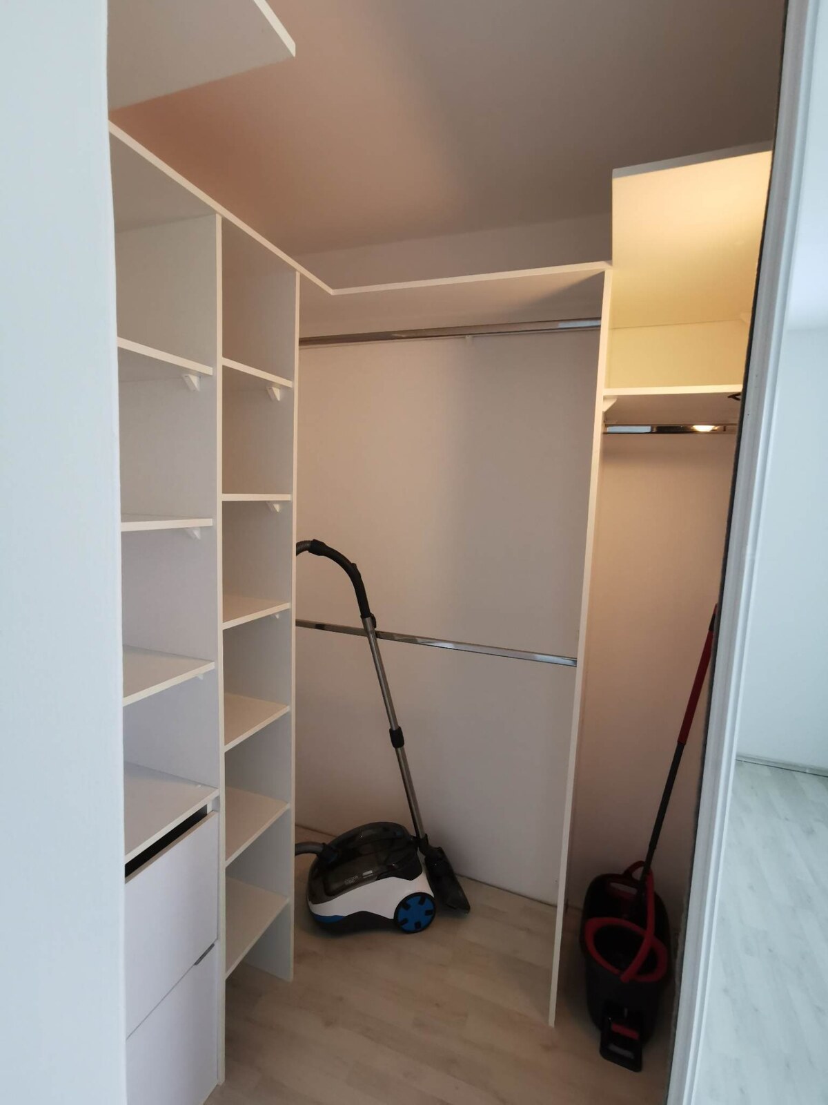 Prenajmem 2 izbový byt s balkónom v Nových Zámkoch — foto 8