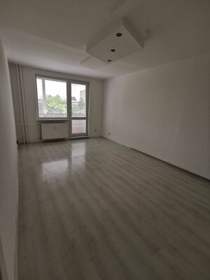 Prenajmem 2 izbový byt s balkónom v Nových Zámkoch — foto 3